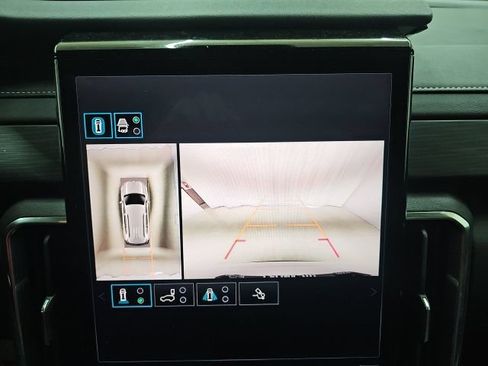 Used 2025 GMC Acadia Elevation FWD image 21