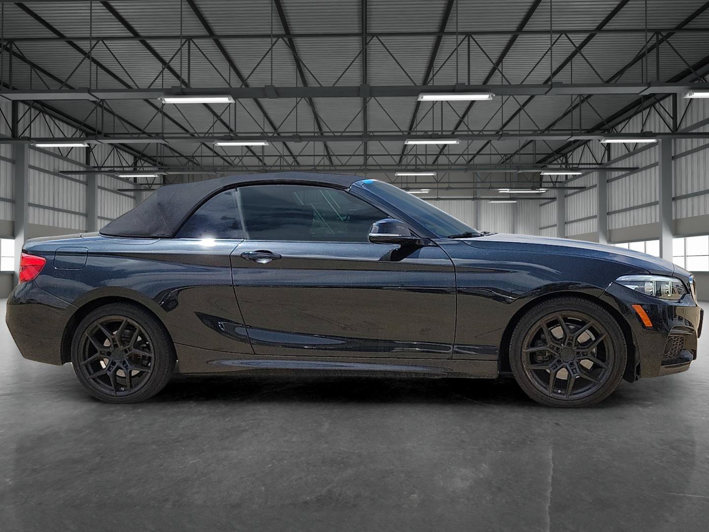 Used 2019 BMW 230i xDrive Convertible w/ M Sport Package AWD/4WD image 5