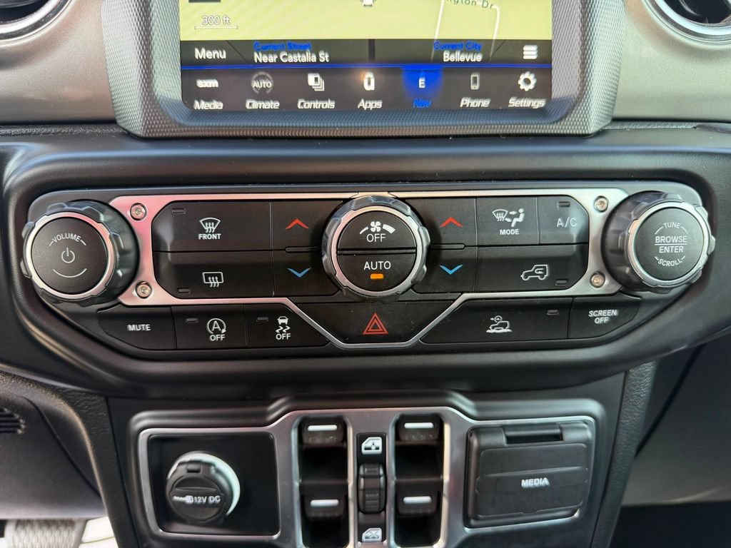 Used 2022 Jeep Gladiator Overland AWD/4WD image 7