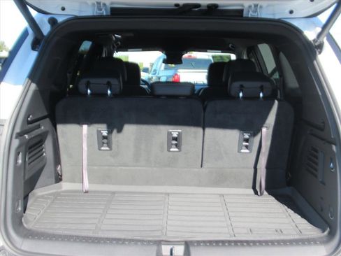 Used 2025 Buick Enclave Preferred image 29