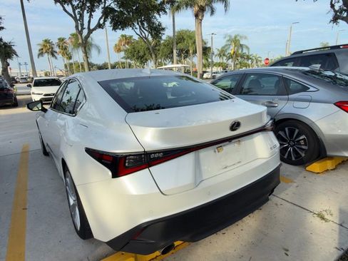 Used 2023 Lexus IS 300 w/ Comfort Package RWD image 6