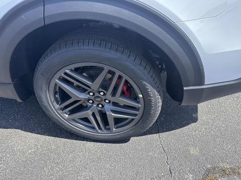 New 2026 Ford Explorer ST-Line image 5