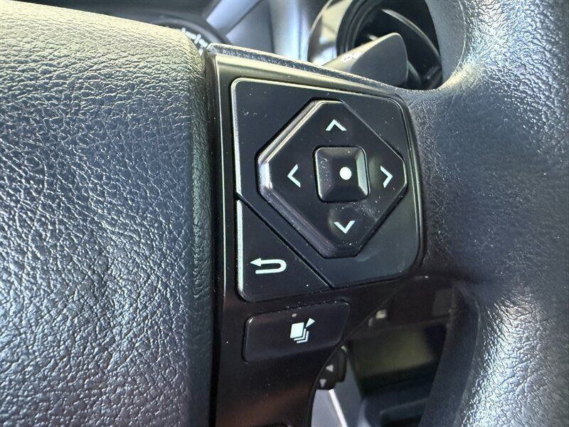 Used 2019 Toyota Tacoma SR AWD/4WD image 23