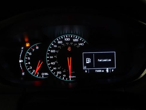 Used 2020 Chevrolet Trax LT FWD image 2