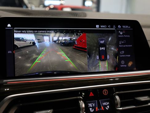 Used 2020 BMW X7 M50i w/ Dynamic Handling Package image 29