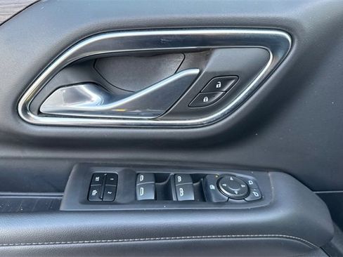 Used 2024 Chevrolet Tahoe LT image 11