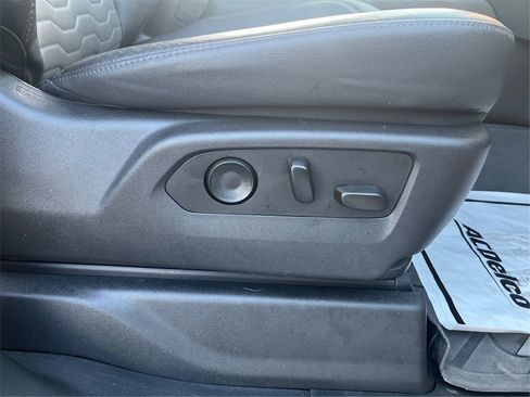 Certified 2023 Chevrolet Silverado 1500 ZR2 w/ Technology Package image 44