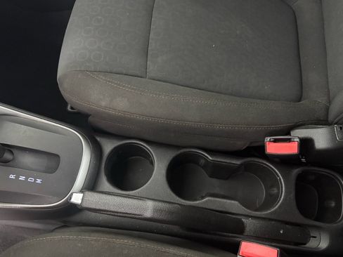 Used 2018 Chevrolet Trax LS image 26