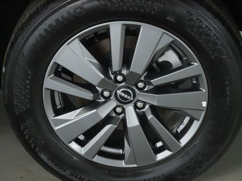 Used 2025 Nissan Pathfinder SV image 42