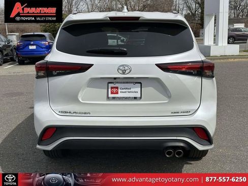Used 2024 Toyota Highlander XSE image 8