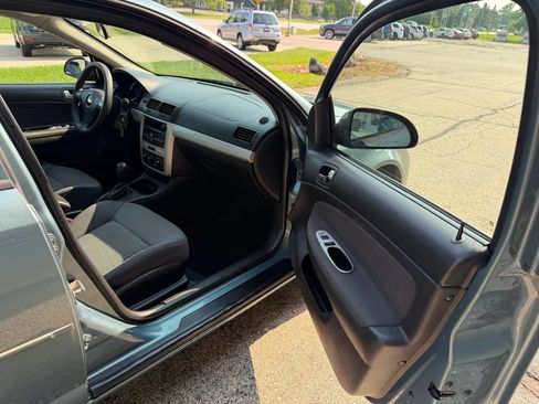 Used 2010 Chevrolet Cobalt LT w/ Preferred Equipment Group FWD image 11