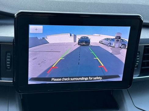 Used 2023 Ford Explorer XLT w/ Equipment Group 202A image 16