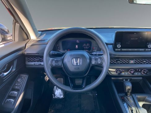 Used 2025 Honda Accord LX image 12