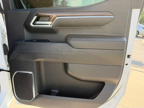 Used 2023 Chevrolet Silverado 1500 RST AWD/4WD image 29