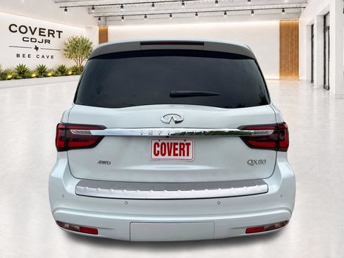 Used 2023 INFINITI QX80 Sensory w/ Cargo Package AWD/4WD image 10