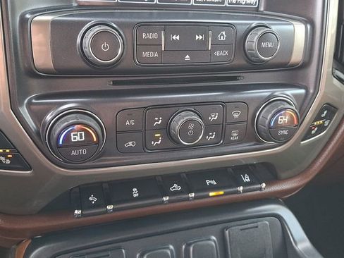 Used 2015 Chevrolet Silverado 1500 High Country w/ High Country Premium Package image 16