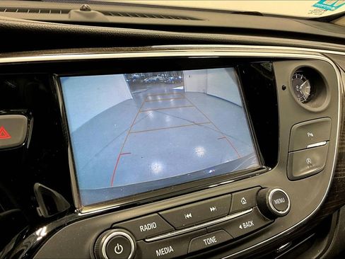 Used 2020 Buick Envision Essence image 29