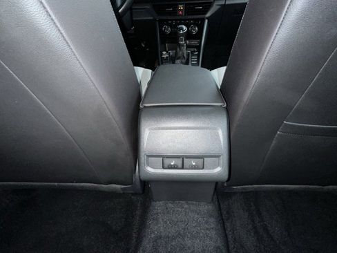 Certified 2020 Volkswagen Jetta R-Line w/ R-Line Cold Weather Package image 29