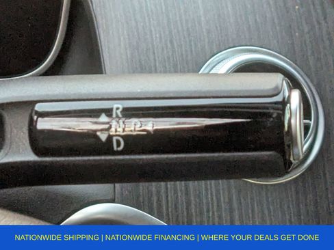 Used 2024 Mercedes-Benz GLC 300 4MATIC image 36