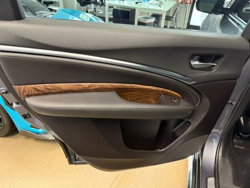 Used 2020 Acura MDX SH-AWD w/Technology Pkg image 32