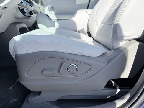 Certified 2026 Hyundai Palisade SEL image 11