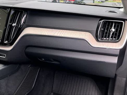 Used 2021 Volvo XC60 T6 Inscription w/ Advanced Package AWD/4WD image 26