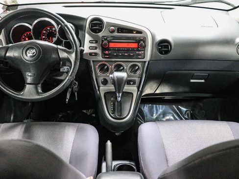 Used 2005 Toyota Matrix XR FWD image 13