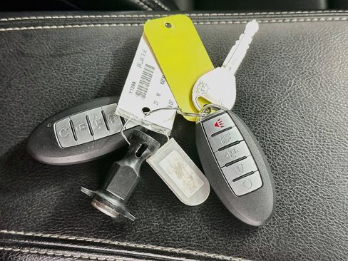 Used 2023 Nissan Maxima SV w/ Floor Mat Group FWD image 34