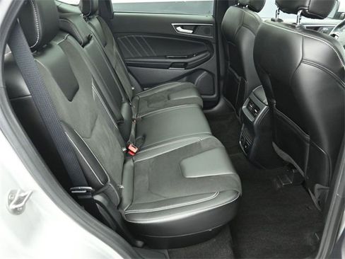 Certified 2019 Ford Edge ST w/ Convenience Package image 28