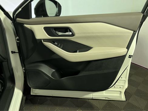Certified 2023 Nissan Rogue SL AWD/4WD image 32