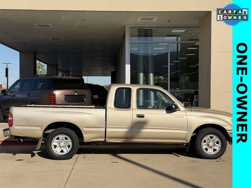 Used 2004 Toyota Tacoma 2WD Xtracab image 3