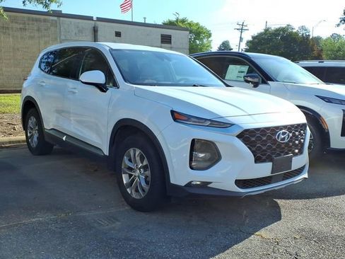 Used 2019 Hyundai Santa Fe SEL AWD/4WD image 4