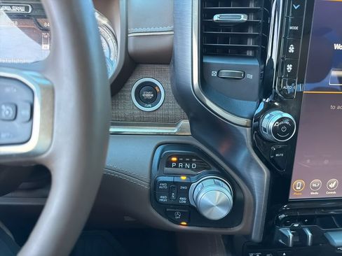 Used 2019 RAM 1500 Limited AWD/4WD image 23