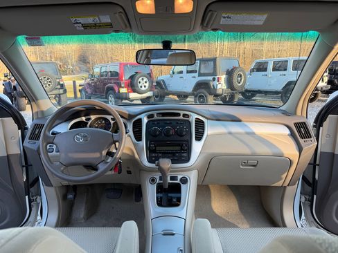 Used 2006 Toyota Highlander 2WD image 18