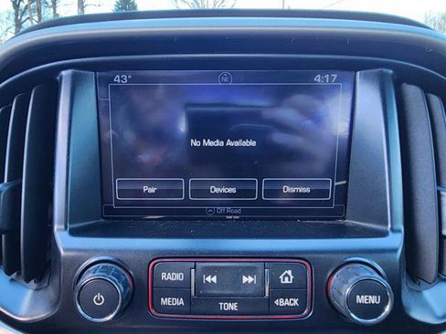 Used 2016 GMC Canyon SLT image 25