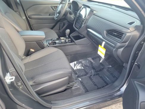 Certified 2026 Subaru Forester Premium AWD/4WD image 11