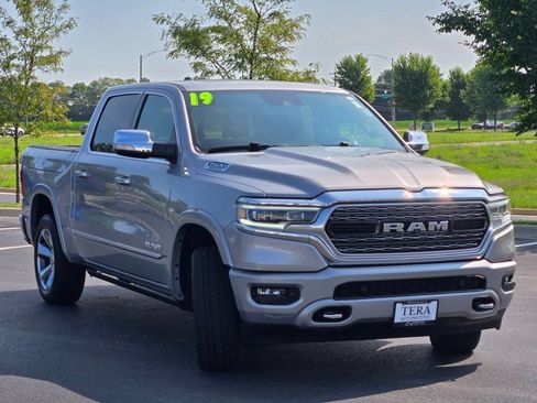 Used 2019 RAM 1500 Limited AWD/4WD image 4