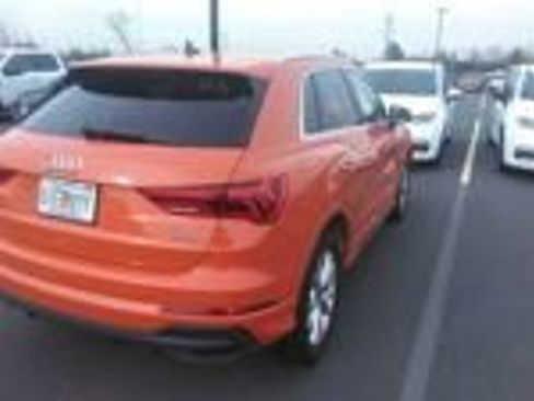 Used 2025 Audi Q3 2.0T Premium image 5