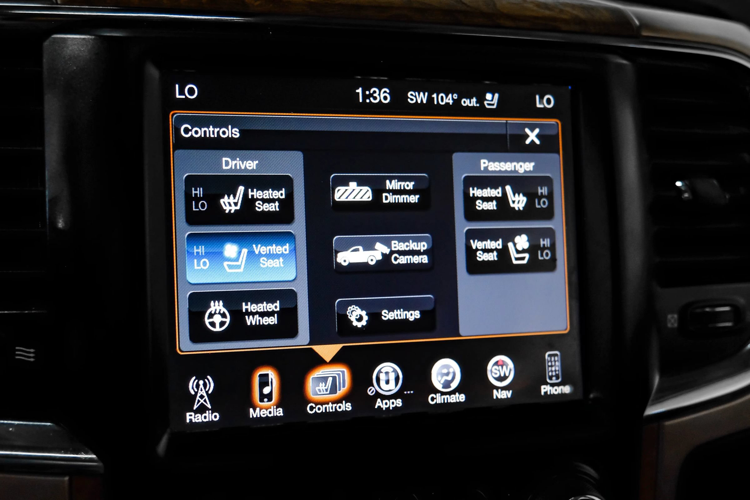 Used 2016 RAM 1500 Laramie Longhorn w/ Convenience Group AWD/4WD image 36