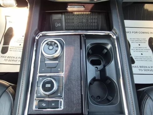 Used 2023 Ford Expedition Max Platinum AWD/4WD image 37