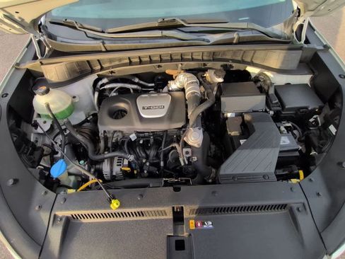 Used 2016 Hyundai Tucson Sport image 14