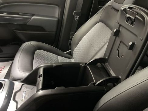 Used 2019 Chevrolet Colorado Z71 image 21