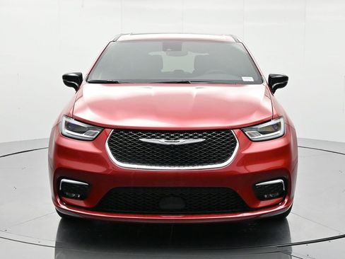 New 2026 Chrysler Pacifica Select image 2