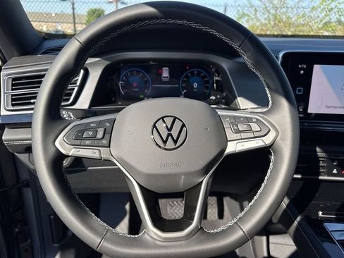 New 2026 Volkswagen Atlas Cross Sport SE AWD/4WD image 16
