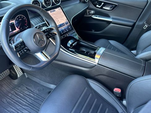 Used 2024 Mercedes-Benz GLC 300 image 11