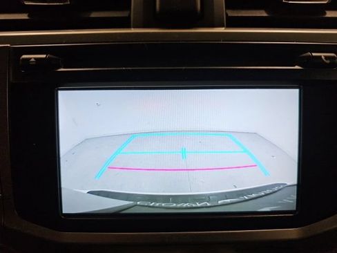 Used 2018 Toyota 4Runner SR5 AWD/4WD image 26