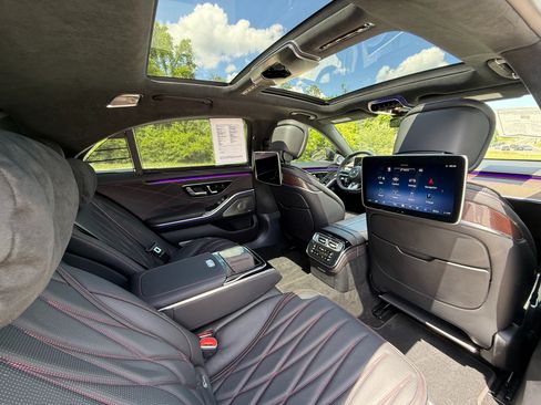 Used 2024 Mercedes-Benz S 63 AMG S image 56