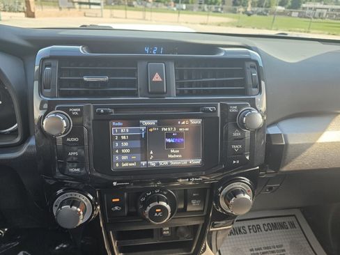 Used 2019 Toyota 4Runner TRD Off-Road AWD/4WD image 17