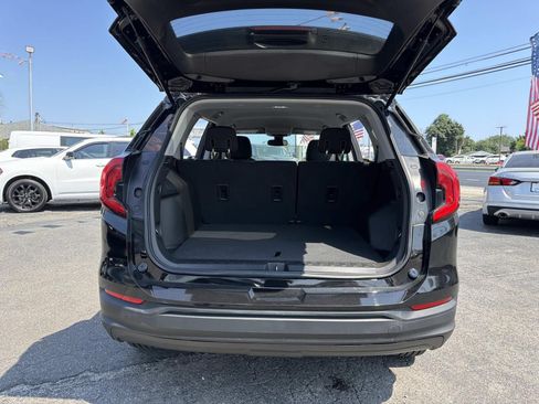 Used 2020 GMC Terrain SLE w/ Driver Convenience Package AWD/4WD image 8