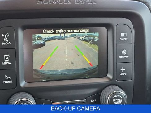 Used 2016 Jeep Renegade Latitude AWD/4WD image 23